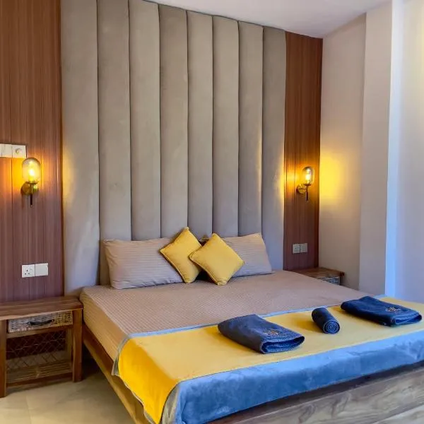 Habibi Hostel & Restaurant, hotel in Unawatuna