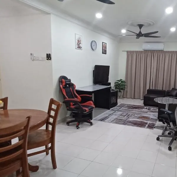 Tokmad Homes - Homestay near Mines、Serdang Lamaのホテル