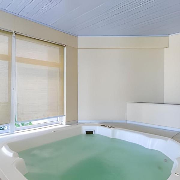 Lindo Apto, Prédio beira mar c/ Piscina e Hidro - Foto 3