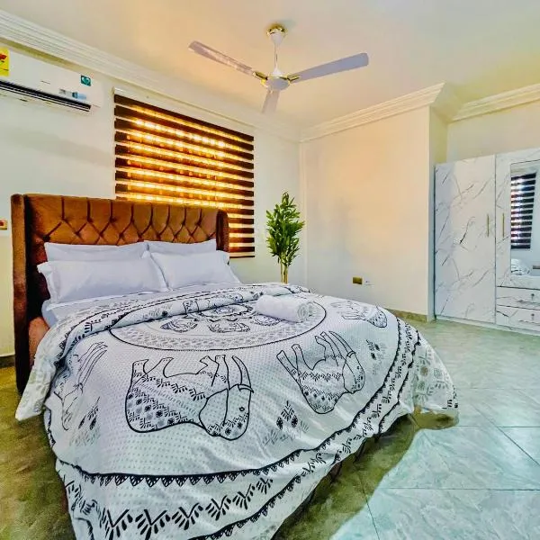 Caroline Apartment, ξενοδοχείο σε Accra