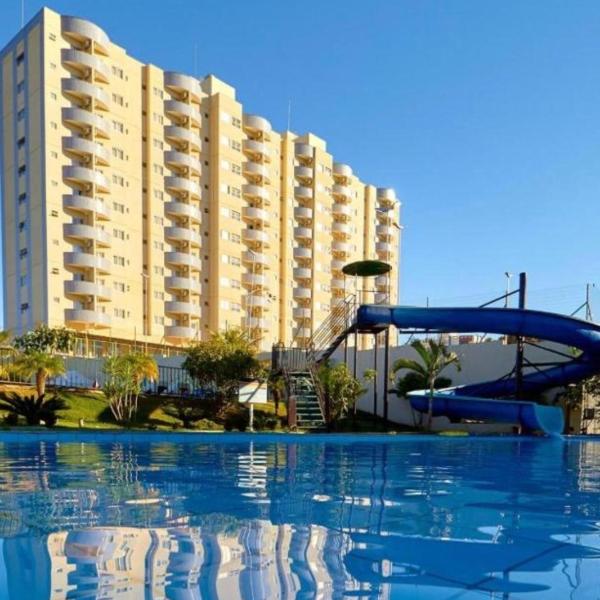 Gold dolphin grand hotel Flet com 1quarto independente,cozinha e sala integrada Para 5 Adultos é 1crianca até 6 anos - Foto 4