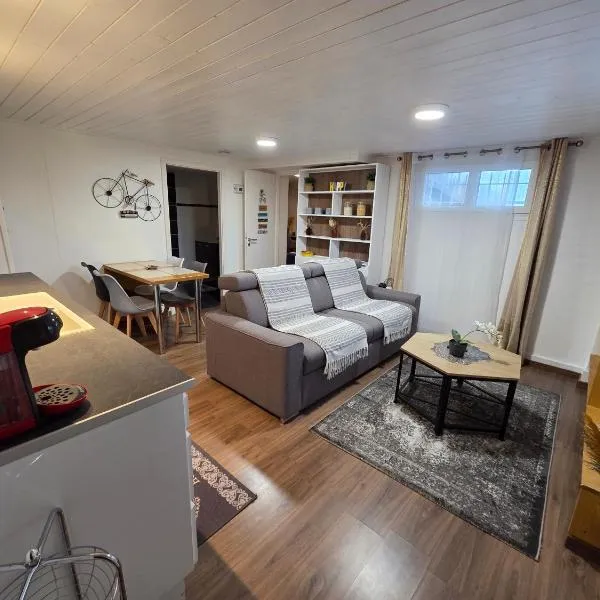 Appartement 2 pièces près du lac de Bouzey, ξενοδοχείο σε Sanchey