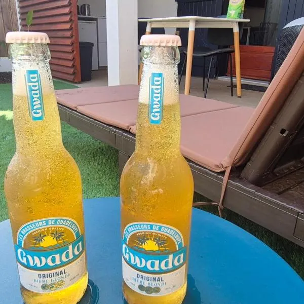 Studio Koton - 3 étoiles - Deshaies centre, ξενοδοχείο σε Deshaies