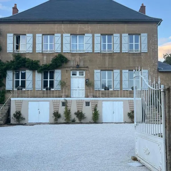 La Maison de Belles Vues, Hotel in Cussy-en-Morvan