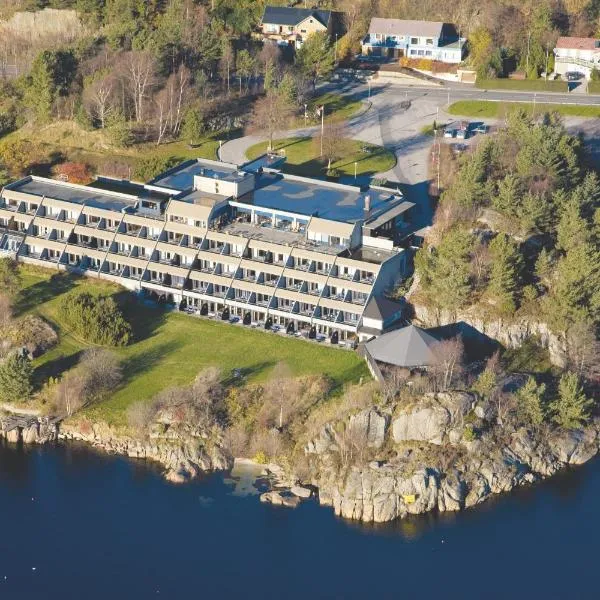 Farsund Fjordhotel, hotel en Lyngdal