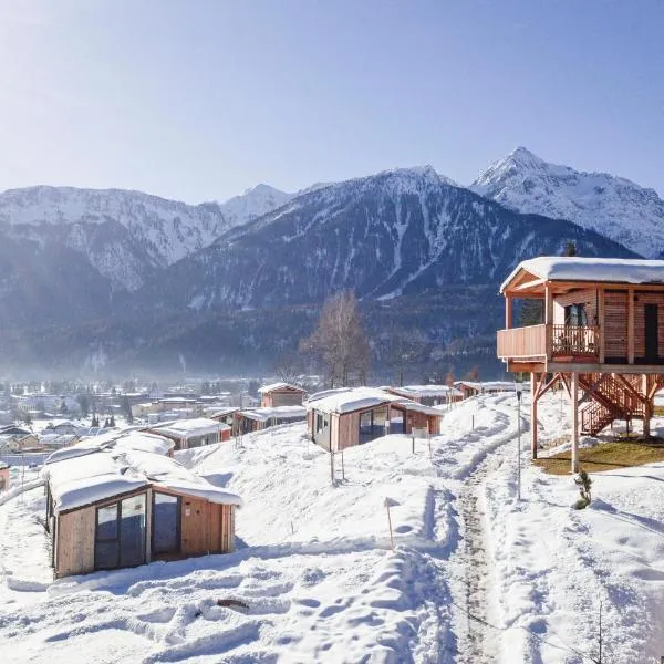 Chalets & Glamping Nassfeld by ALPS RESORTS, hotel in Kötschach