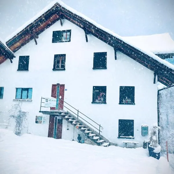 Ferienwohnungen Romantica und Pacifica - ArtDaGio, Hotel in Cumpadials