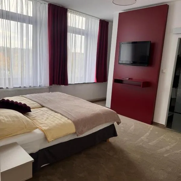 Hotel Restaurant Waldschlößchen, отель в городе Нехайм-Хюстен