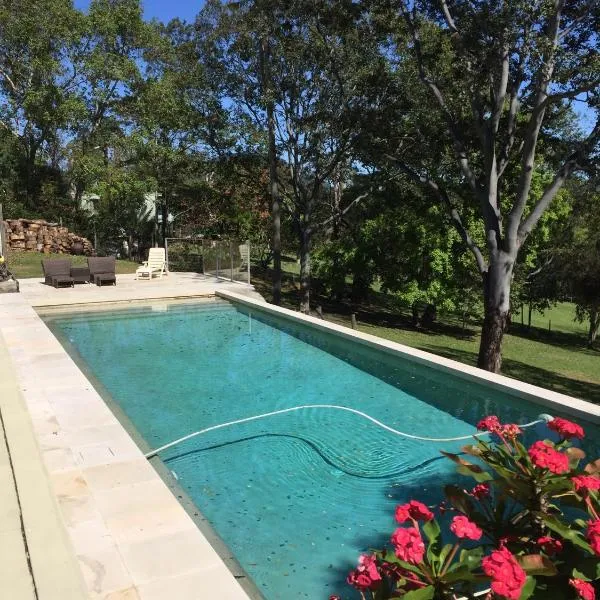 Eumundi Guesthouse and B&B, hotel v destinaci Eumundi
