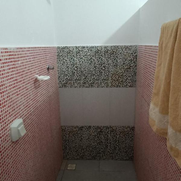 Quarto pequeno c ar condicionado - Foto 4