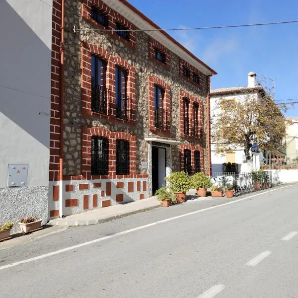 Hostal el Ciervo โรงแรมในBurunchel