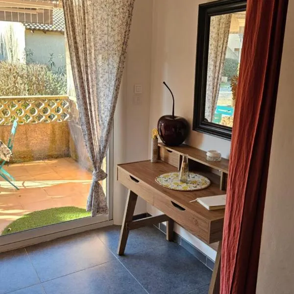 La maison papillons, ξενοδοχείο σε Quissac