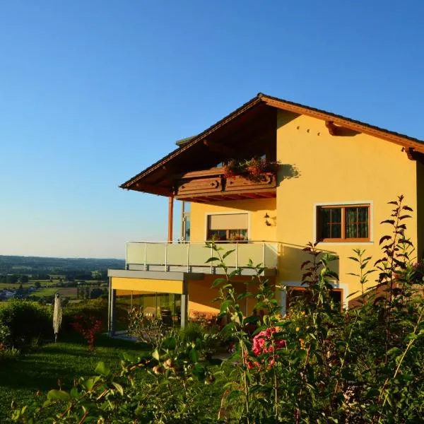 Haus Margit, hotel en Kirchdorf an der Krems