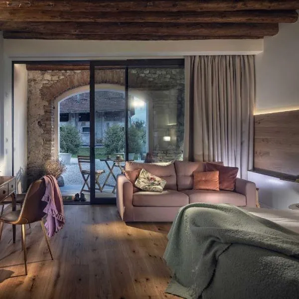Agriturismo Villa di Modolo - Cortile della Latteria: Belluno'da bir otel