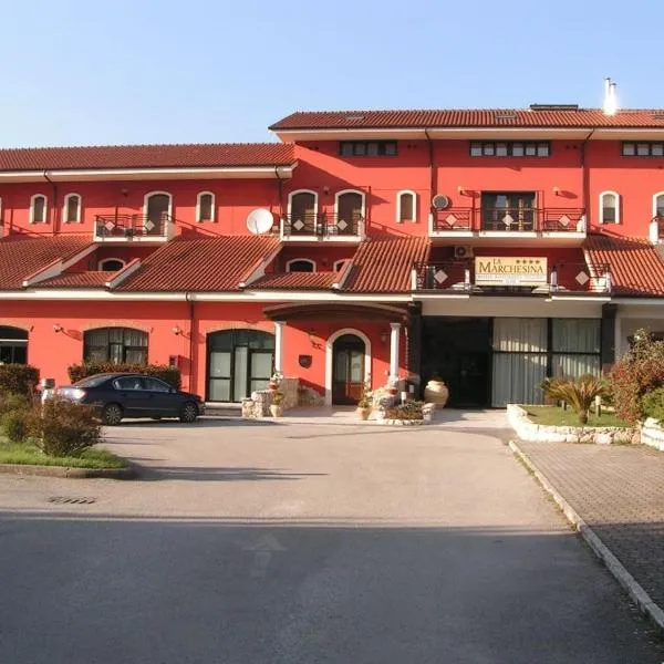 MARCHESINA RESORT srls, hotel v destinaci Teggiano