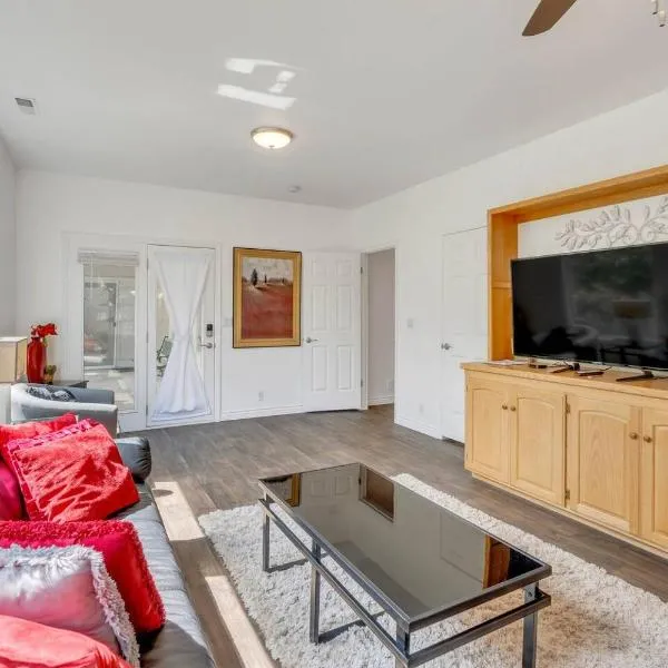 Garden Retreat-River Trail, SLC, Big Rooms,Views, hotel en Riverton