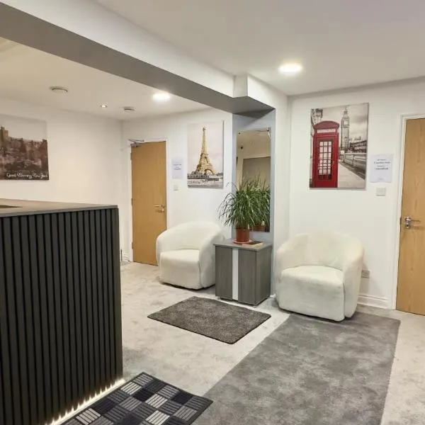 Heathrow Travellers Hub, hotel a Hounslow