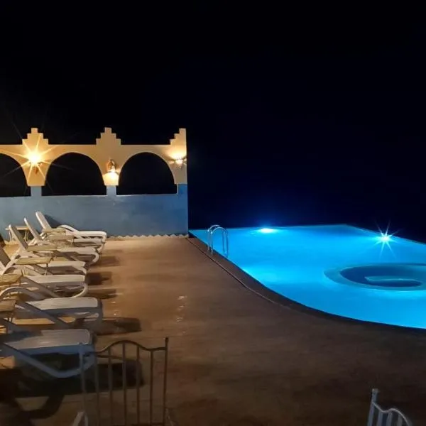 Takojt – hotel w mieście Merzouga