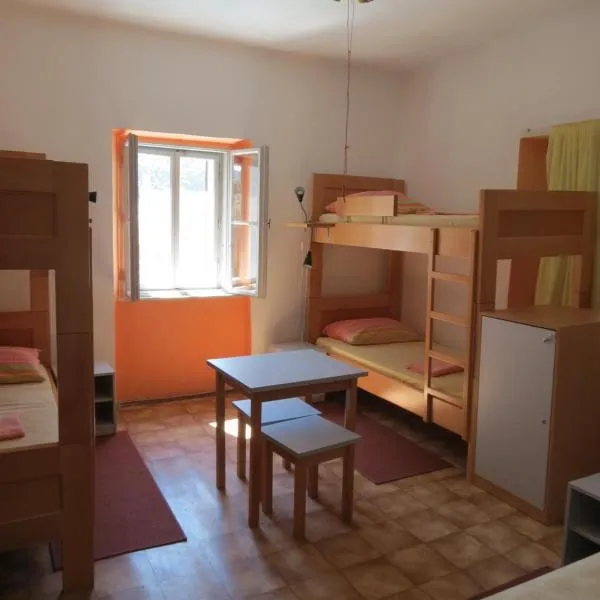 HI Hostel Veli Losinj, hotel em Veli Lošinj