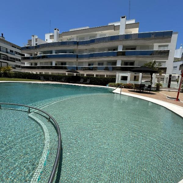 Apto em Jurerê 3 dorm com piscina