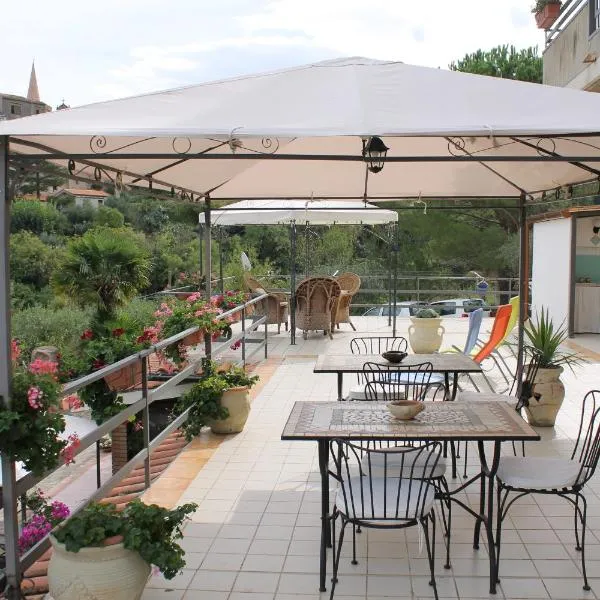 B&B Villa Letizia – hotel w mieście Castelbuono