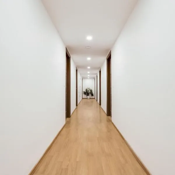 Townhouse Golden Avenue Road, hotel in Amritsar