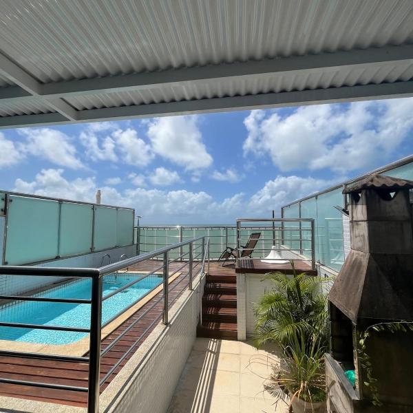 Cobertura beira-mar com piscina privativa e 117m