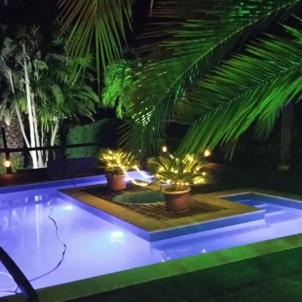 Guest House Peter Flanders, hotel v destinaci Tigre