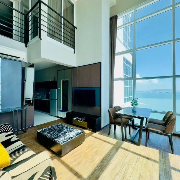 Stunning High Floor Seaview 2BR Maritime Suite by Golden Hour 2006, hotel v destinaci George Town