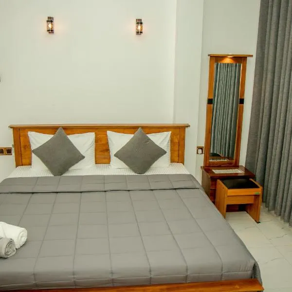 Shan Resort, ξενοδοχείο σε Gintota