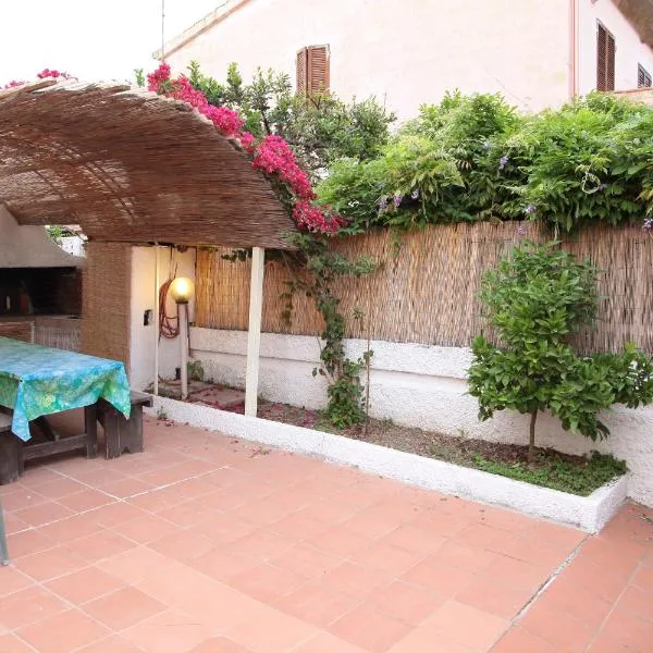 Calasetta में, होटल Casa Vacanze Bouganville