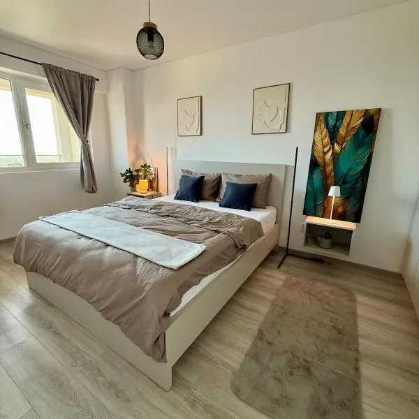 Iaşi में, होटल Peaceful Copou Retreat, Sunrise & Garden View, All NEW, aer conditionat, SmartTV