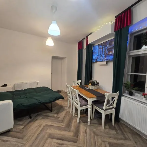 Apartament Harmonia SKI-BUS 2 łazienki, hotel v destinaci Duszniki Zdrój