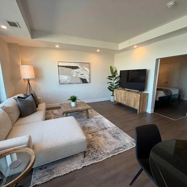 Waterfront penthouse 1 Bedroom with 6 appliances,哈利法克斯的飯店