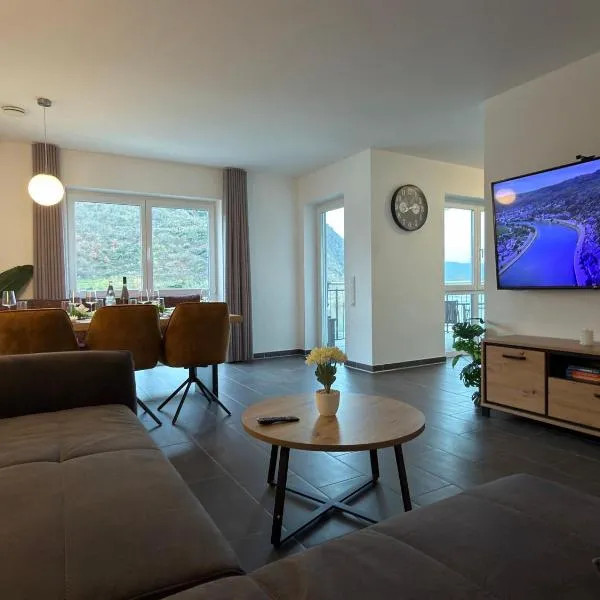 FeWoMo Panorama Loft, Mosel Promenade Cochem ,Moselblick, Burgblick, barrierefrei, bis 6 Personen, hotel v destinaci Cochem