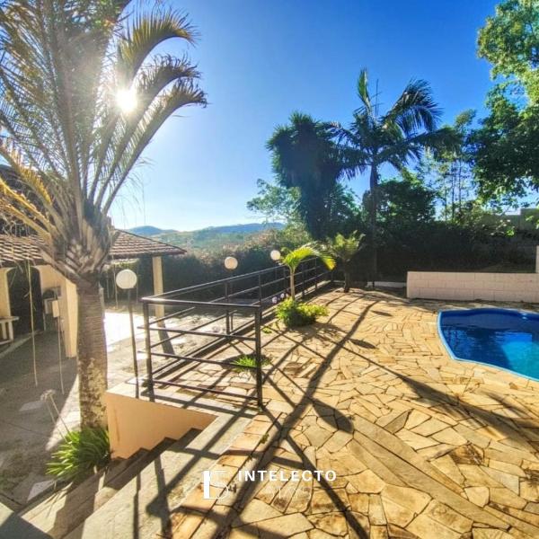 Chácara c/ Piscina, Churrasqueira com vista linda - Foto 4
