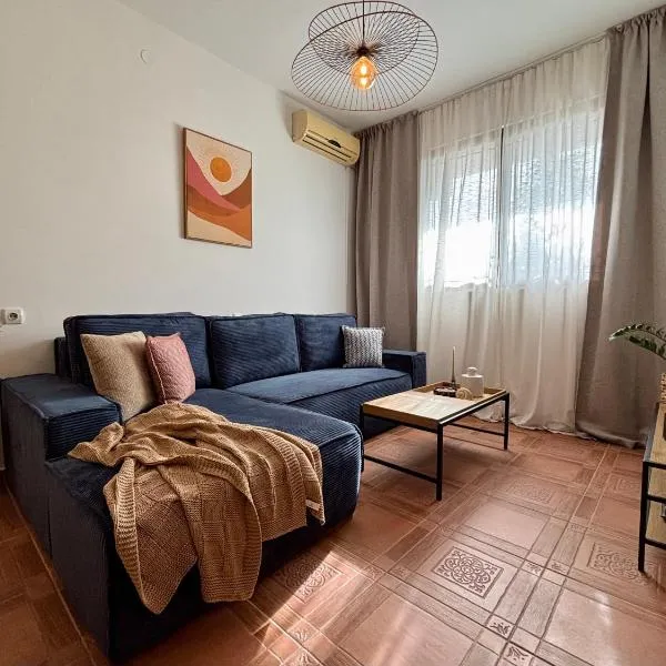 Flora Apartment - near the sea, hotel en Šušanj