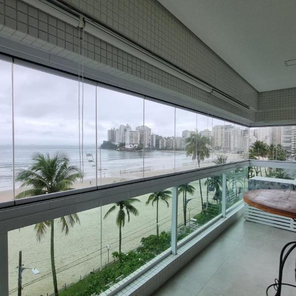 110m² | 1 suíte + 2 quartos | Em frente ao mar