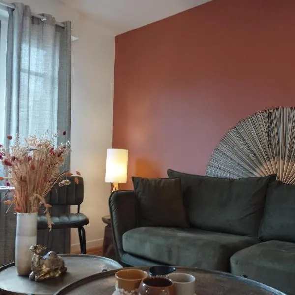 * LE CHAMARELLE * Hyper Centre Auray *, hotel in Auray