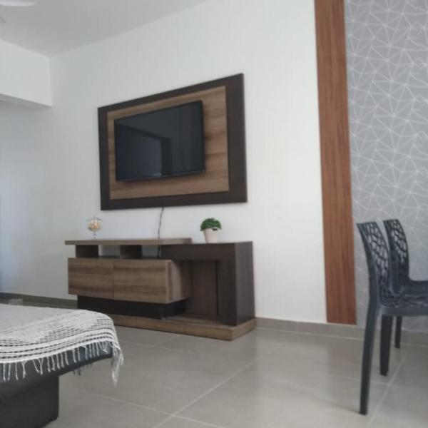 apartamento martim de sá 2 dormitórios churrasqueira na varanda Pé na areia 43 B Wilson B