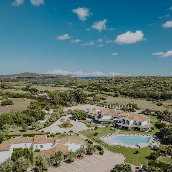 La Smeraldina Resort, ξενοδοχείο σε Santa Teresa Gallura