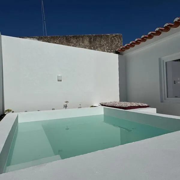 Casa da Palma w pool - Scandi decor -Portuguese feel, готель у місті Casebres