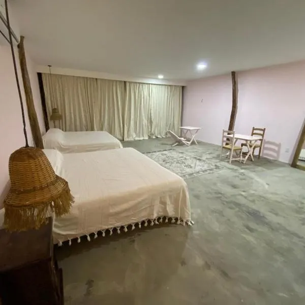 Cabañas y Restaurante La Luna, ξενοδοχείο σε Boca del cielo