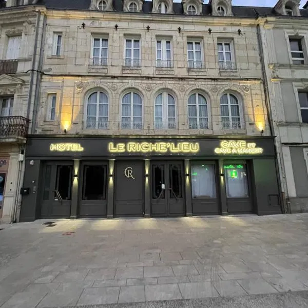 Hôtel Le Riche'Lieu, hotel en Luçon