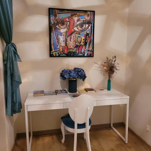 Apartament z widokiem na jezioro PanTuNieSpał TV 60 cali, Picasso vibe, hotel a Charzykowy