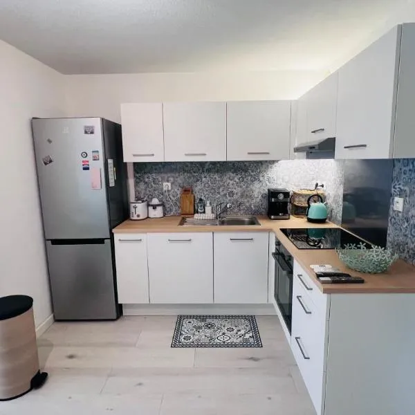 Les Appartements De Lina - Appartement Les Sables D'Or - Self Check-In -, Hotel in La Grande-Motte