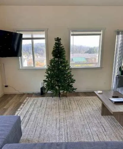 #StayinMyDistrict Oceanview Studio Loft，位于奥福德港的酒店