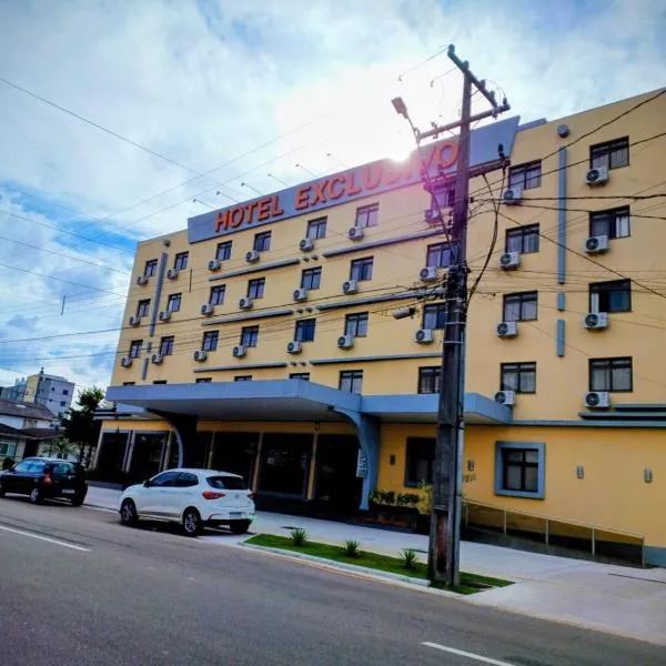 Hotel Exclusivo, hotelli kohteessa São José dos Pinhais