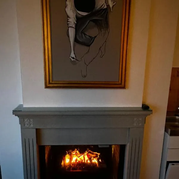 Design Apartment mit Panoramafenster - Wald und Seeblick - Ruhe nahe der Stadt, Hotel in Bregenz