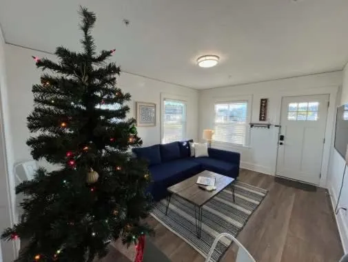 #StayInMyDistrict Bluebird Cottage Coos Bay, hotel en Coos Bay